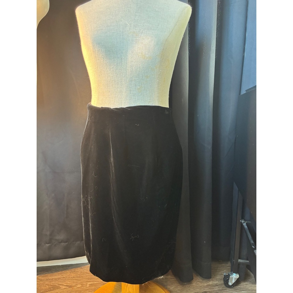 Classiques Black Velvet Pencil Skirt Vintage High Waisted Midi Size 8 RN 58665